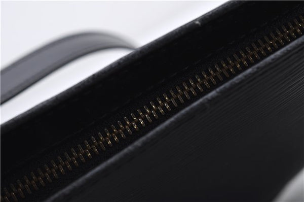 Authentic Louis Vuitton Epi Saint Jacques Poignet Long Shoulder Bag Black 2956E