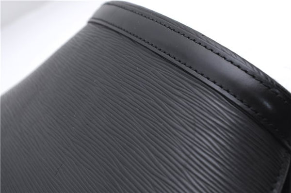 Authentic Louis Vuitton Epi Saint Jacques Poignet Long Shoulder Bag Black 2956E