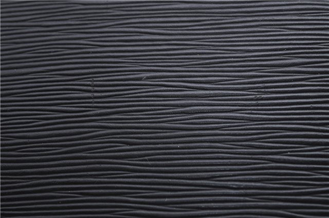 Authentic Louis Vuitton Epi Saint Jacques Poignet Long Shoulder Bag Black 2956E