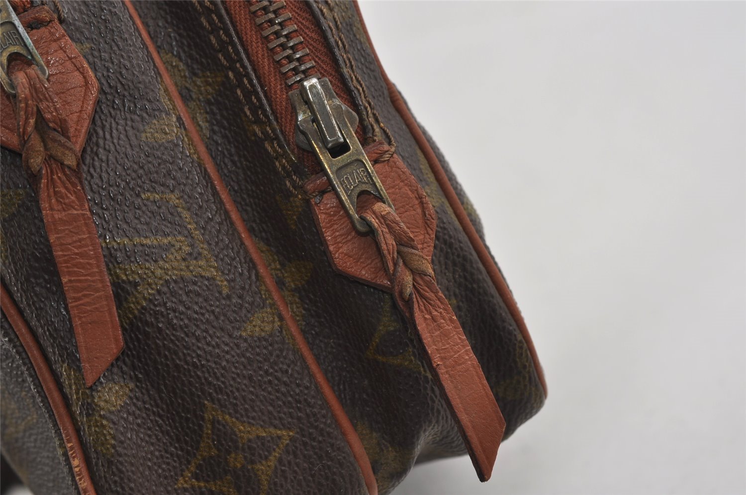 Authentic Louis Vuitton Monogram Amazone Shoulder Cross Body Bag Old Model 2965I