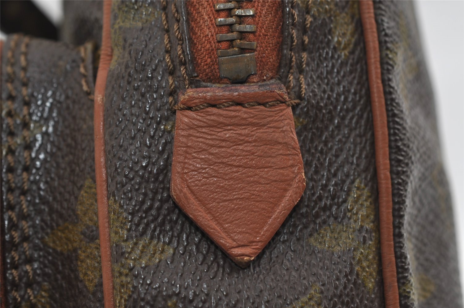 Authentic Louis Vuitton Monogram Amazone Shoulder Cross Body Bag Old Model 2965I