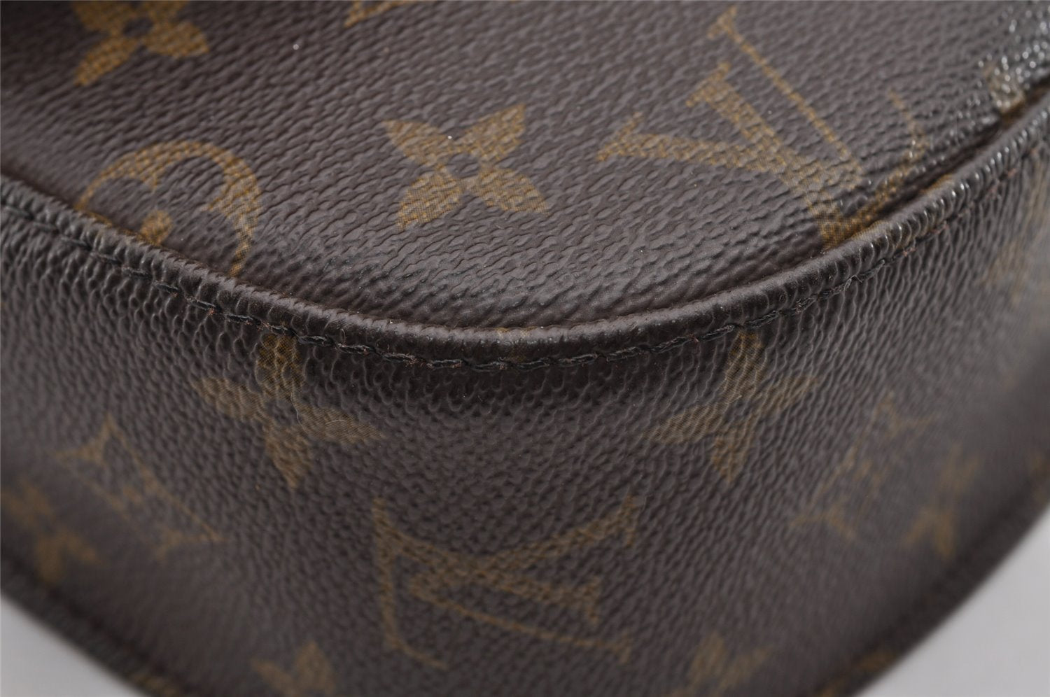 Authentic Louis Vuitton Monogram Saint Cloud GM M51242 Shoulder Bag Junk 2970I