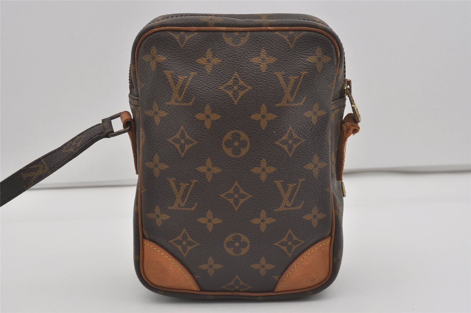 Authentic Louis Vuitton Monogram Amazone Shoulder Cross Bag M45236 Junk 2978I