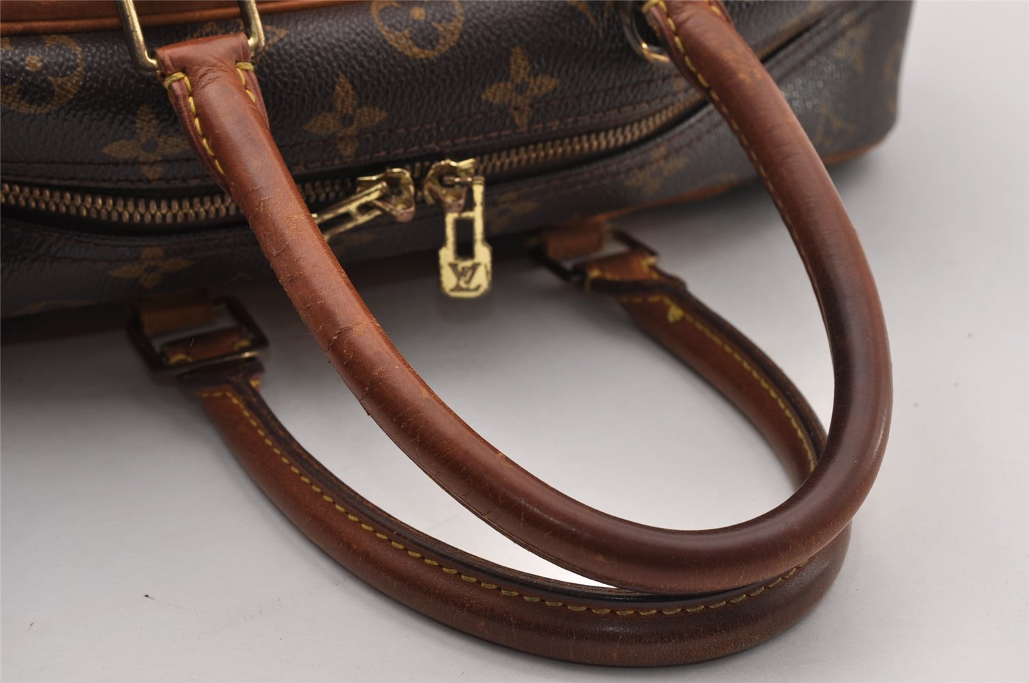 Authentic Louis Vuitton Monogram Deauville Hand Bag M47270 LV 2979I