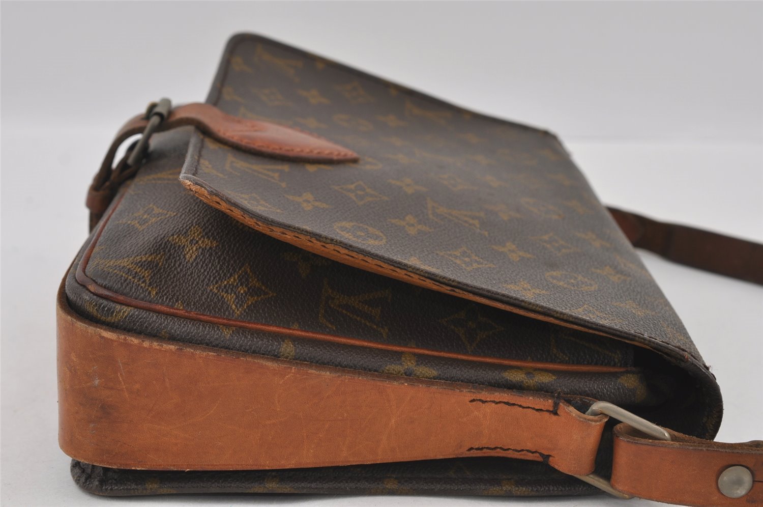 Authentic Louis Vuitton Monogram Cartouchiere GM Shoulder Bag Old Model 2980I