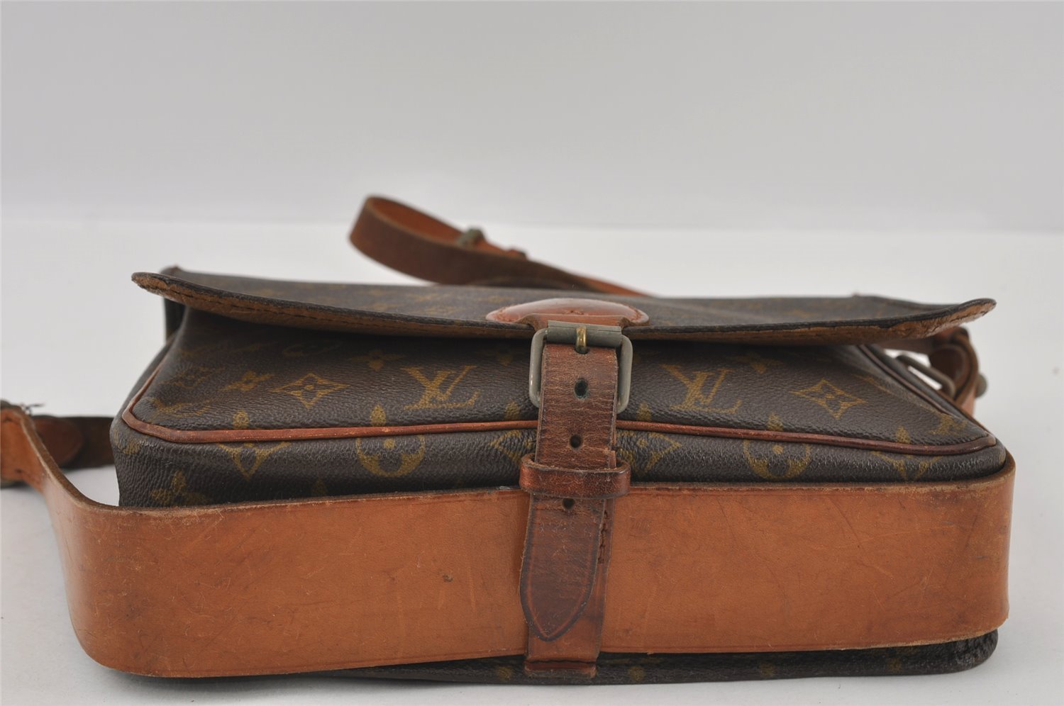 Authentic Louis Vuitton Monogram Cartouchiere GM Shoulder Bag Old Model 2980I