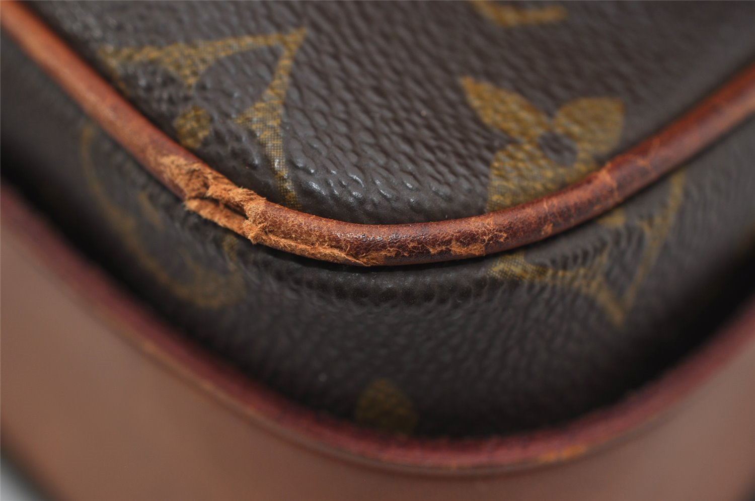 Authentic Louis Vuitton Monogram Cartouchiere MM M51253 Shoulder Cross Bag 2983I