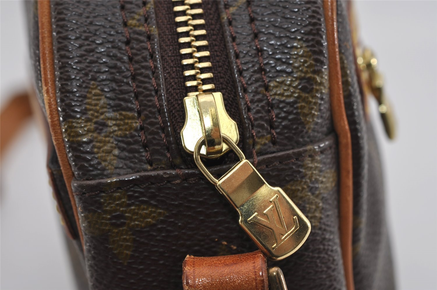 Authentic Louis Vuitton Monogram Senlis Shoulder Cross Bag Old Model LV 2986I