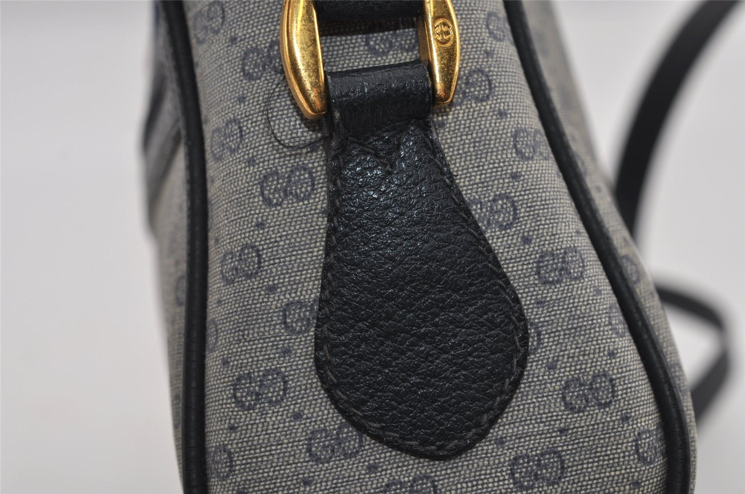 Authentic GUCCI Sherry Line Micro GG Shoulder Bag PVC Leather Navy Junk 2999I
