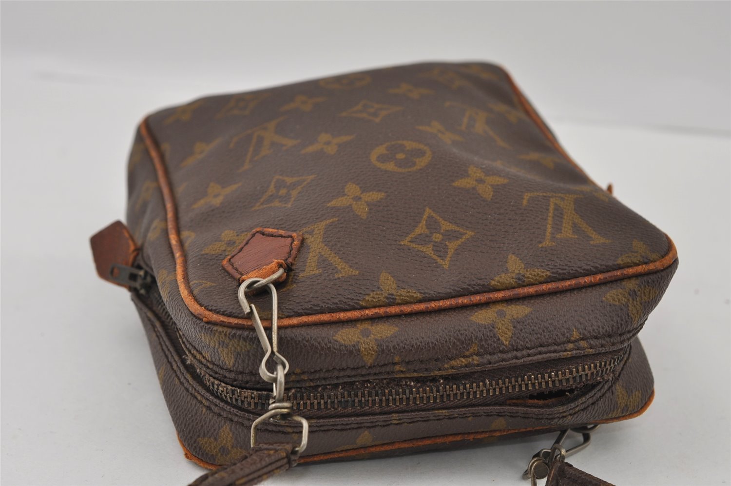 Authentic Louis Vuitton Monogram Shoulder Cross Body Bag Old Model Junk 3009I