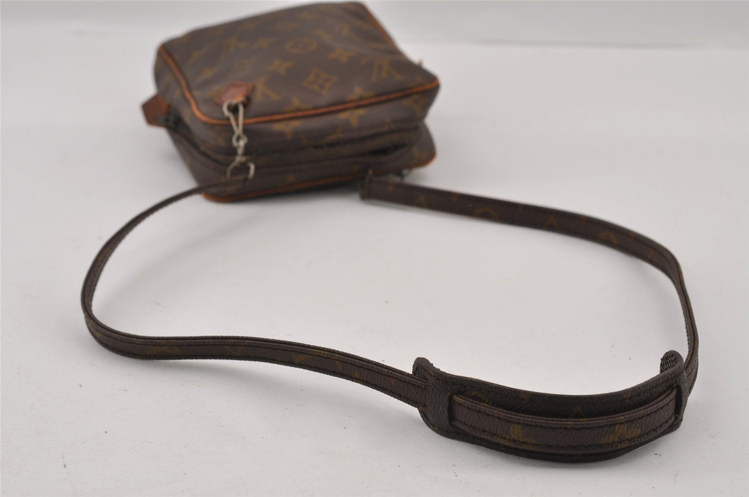 Authentic Louis Vuitton Monogram Shoulder Cross Body Bag Old Model Junk 3009I