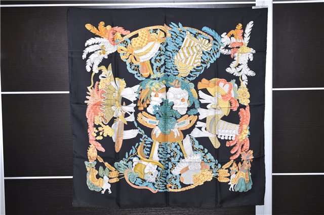 Authentic HERMES Carre 90 Scarf 