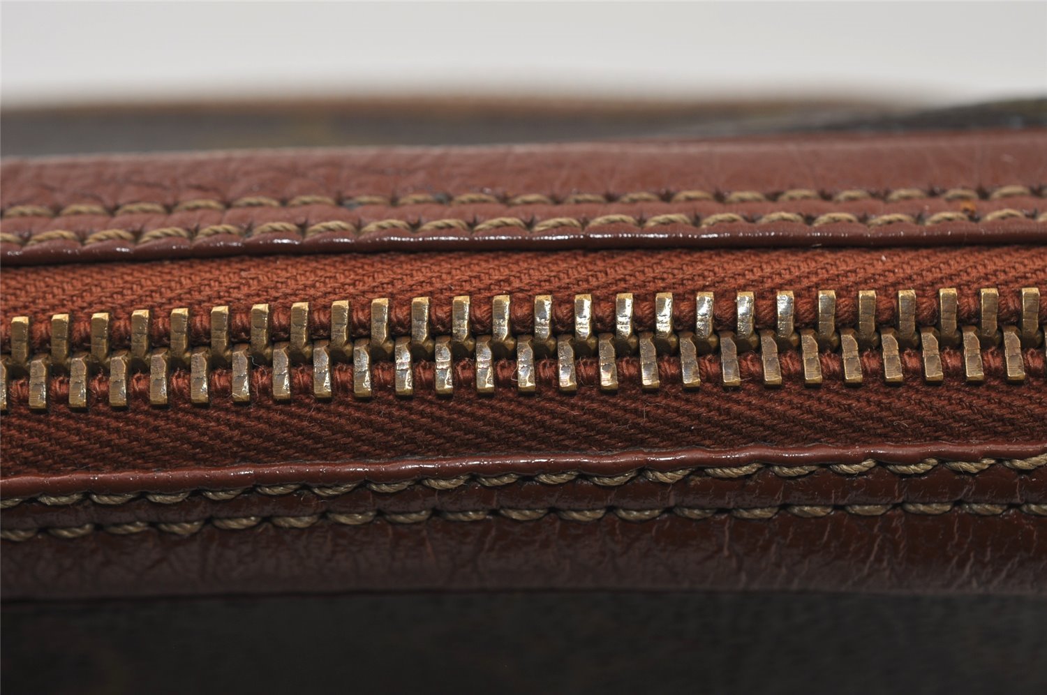 Authentic Louis Vuitton Monogram Shoulder Cross Body Bag Old Model LV 3010I