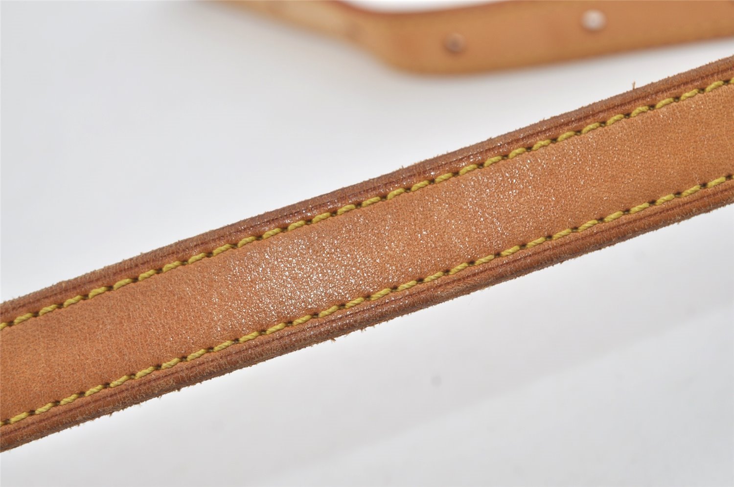 Authentic Louis Vuitton Leather Shoulder Strap For Bucket GM 31.9