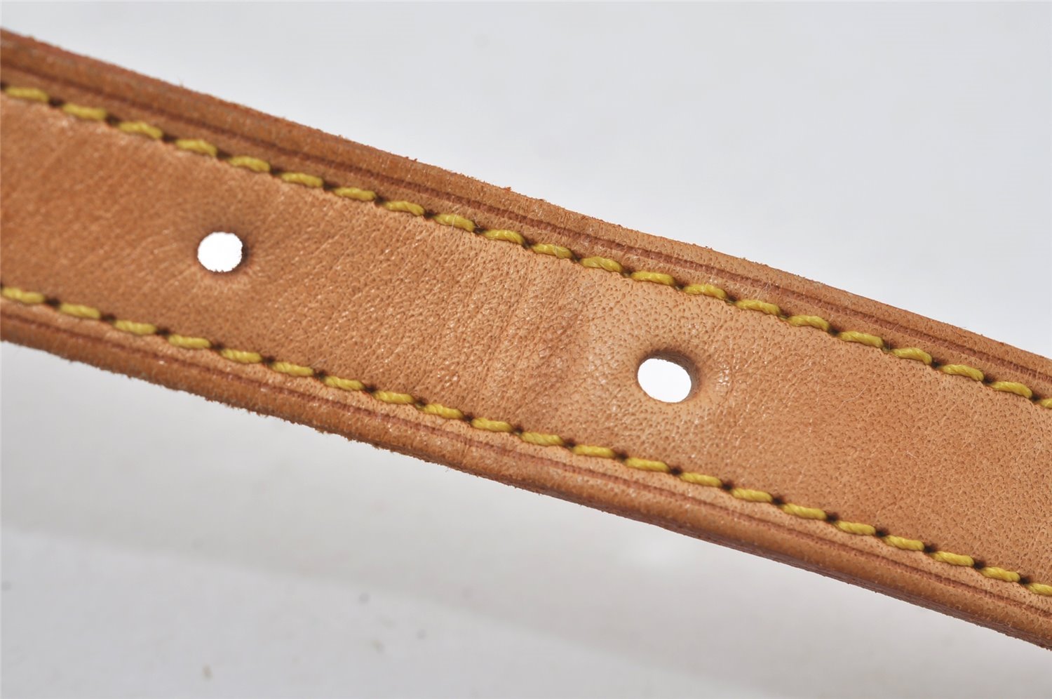 Authentic Louis Vuitton Leather Shoulder Strap For Bucket GM 31.9