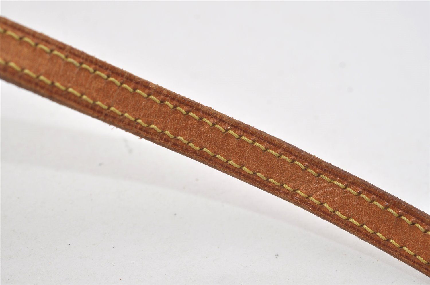 Authentic Louis Vuitton Leather Shoulder Strap Beige 48