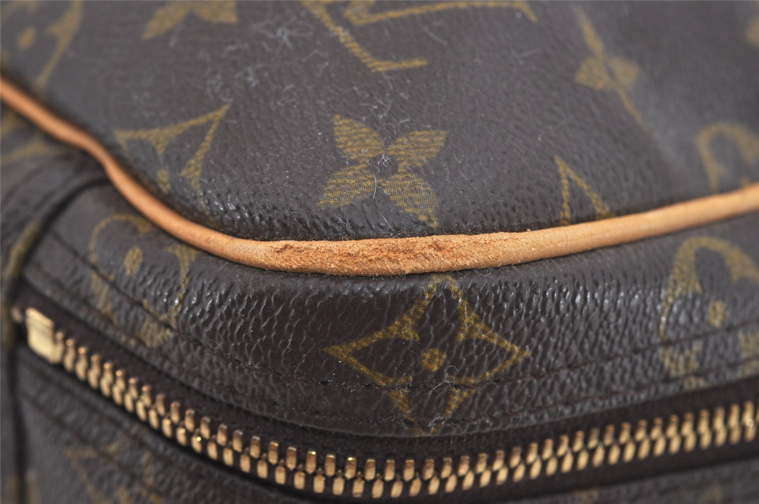 Authentic Louis Vuitton Monogram Alize 24 Heures Boston Hand Bag M41399 LV 3021I