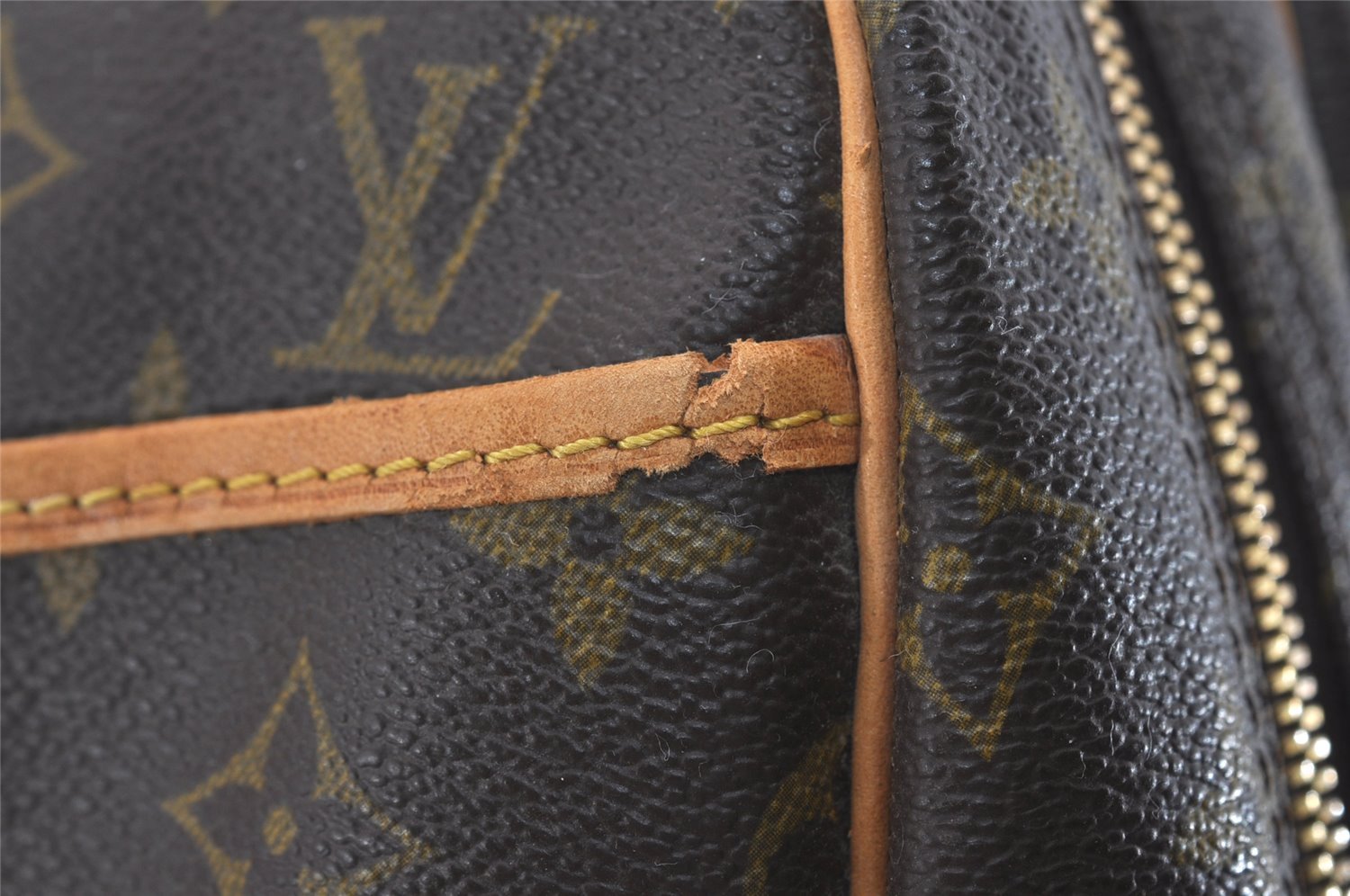 Authentic Louis Vuitton Monogram Alize 24 Heures Boston Hand Bag M41399 LV 3021I