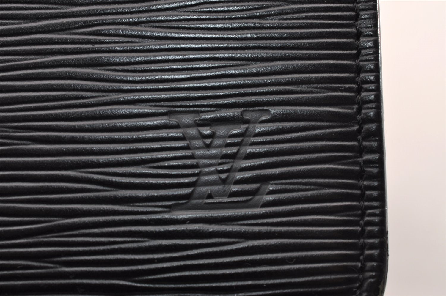 Authentic Louis Vuitton Epi Riviera Hand Bag Black M48182 LV 3025I