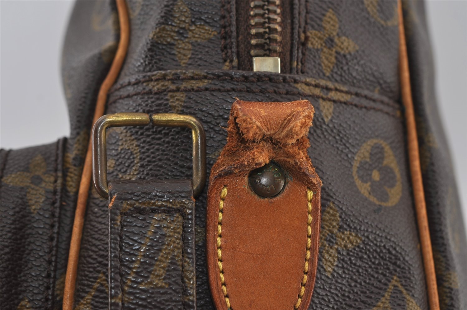 Authentic Louis Vuitton Monogram Amazone GM Shoulder Cross Body Bag Junk 3038I