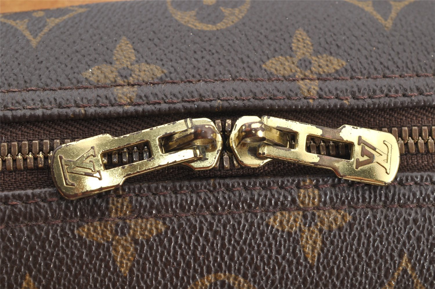 Authentic Louis Vuitton Monogram Deauville Hand Bag M47270 LV 3039I