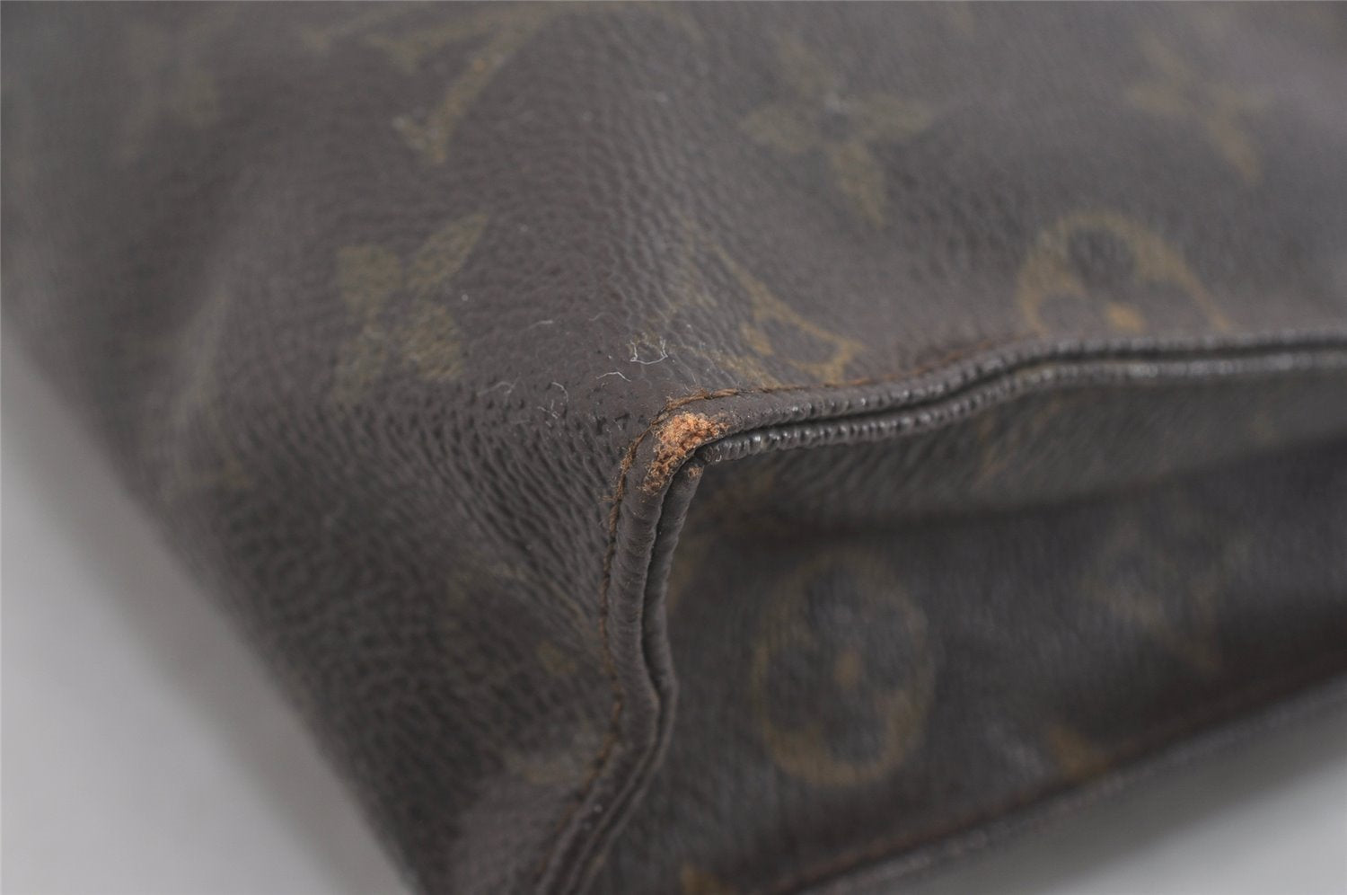 Auth Louis Vuitton Monogram Poche Toilette 26 Cosmetics Pouch Old Model LV 3049I