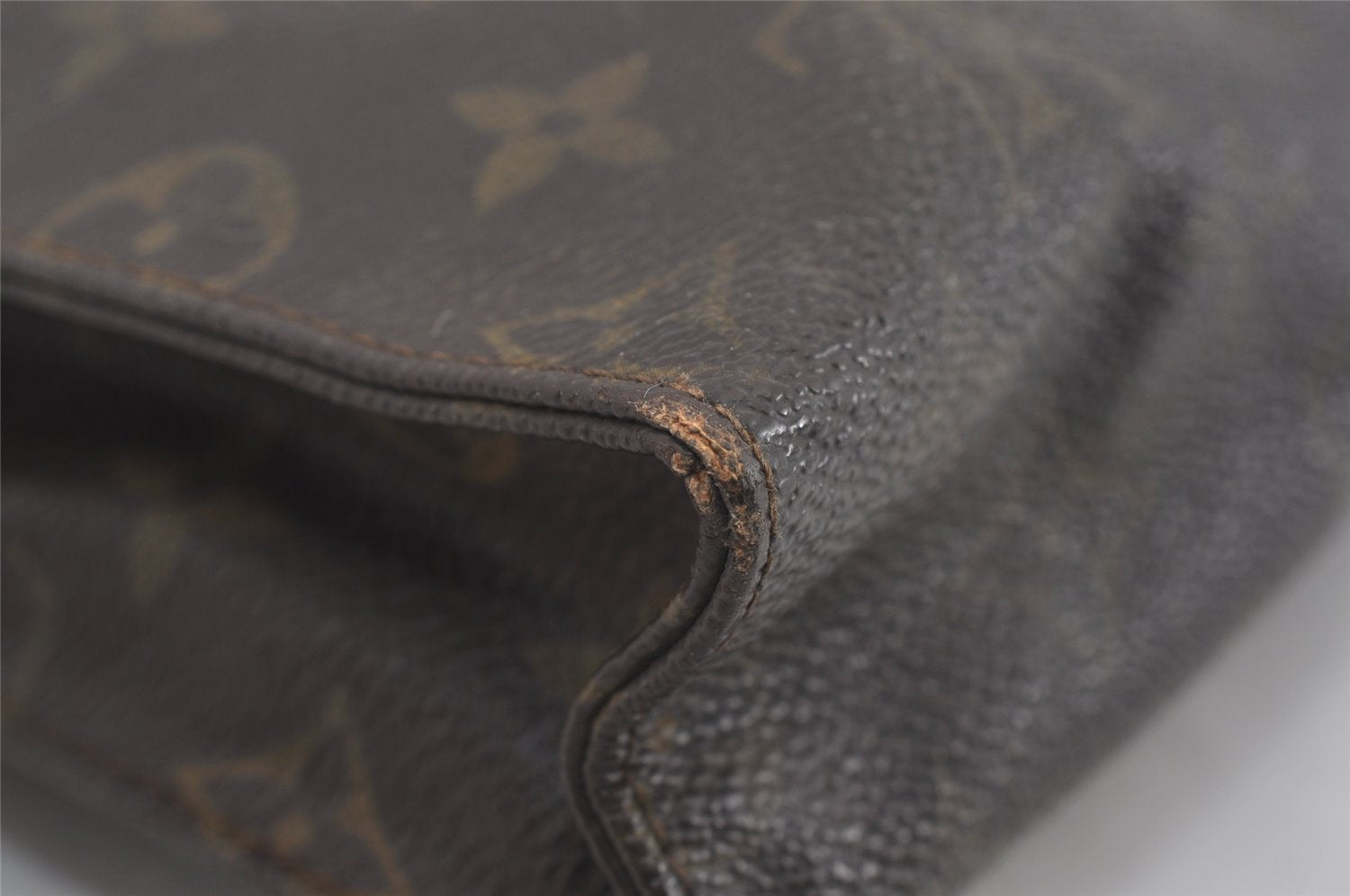 Auth Louis Vuitton Monogram Poche Toilette 26 Cosmetics Pouch Old Model LV 3049I