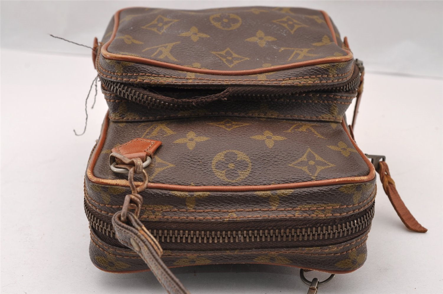 Authentic Louis Vuitton Monogram Amazone Shoulder Cross Body Bag Old Model 3055I