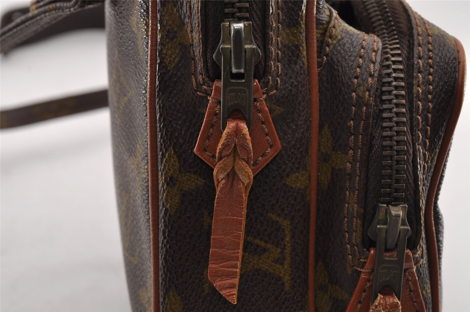 Authentic Louis Vuitton Monogram Amazone Shoulder Cross Body Bag Old Model 3055I