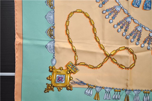 Authentic HERMES Carre 90 Scarf 