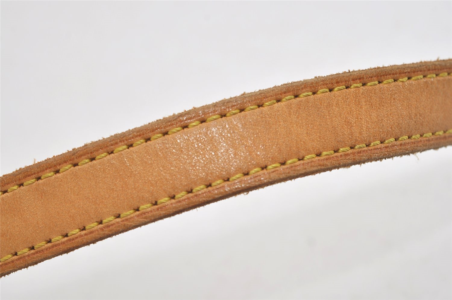 Authentic Louis Vuitton Leather Shoulder Strap For Bucket GM 31.9