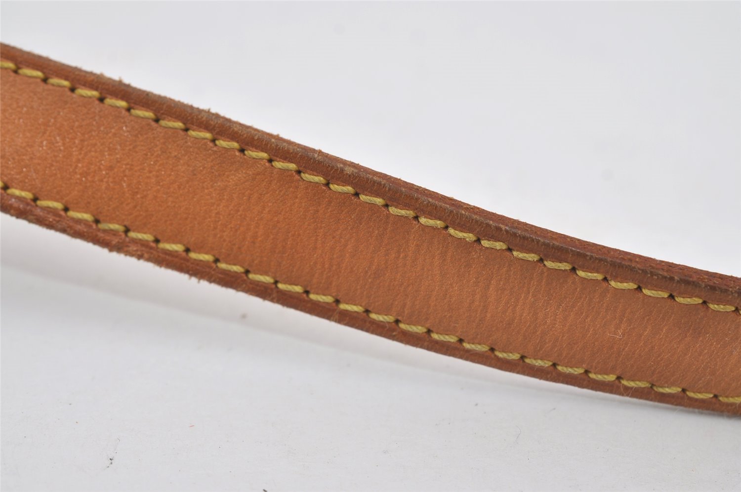 Authentic Louis Vuitton Leather Shoulder Strap For Bucket GM 31.9