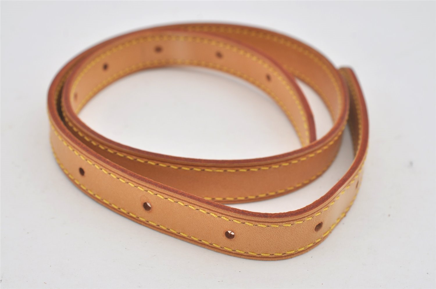 Authentic Louis Vuitton Leather Shoulder Strap For Bucket GM 31.9