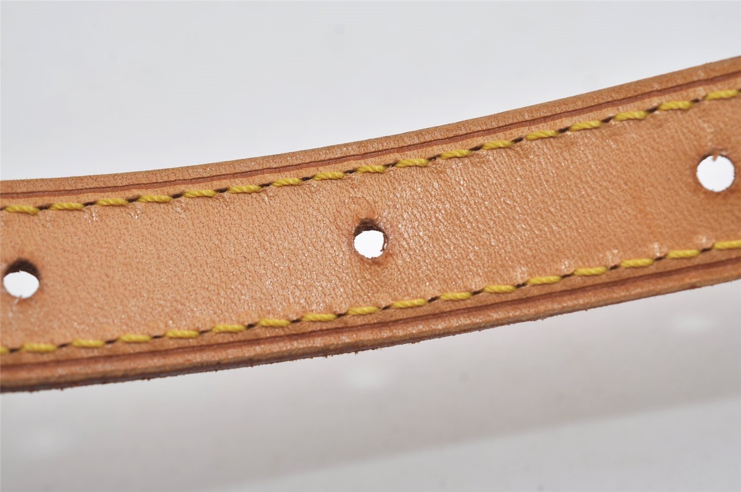 Authentic Louis Vuitton Leather Shoulder Strap For Bucket GM 31.9