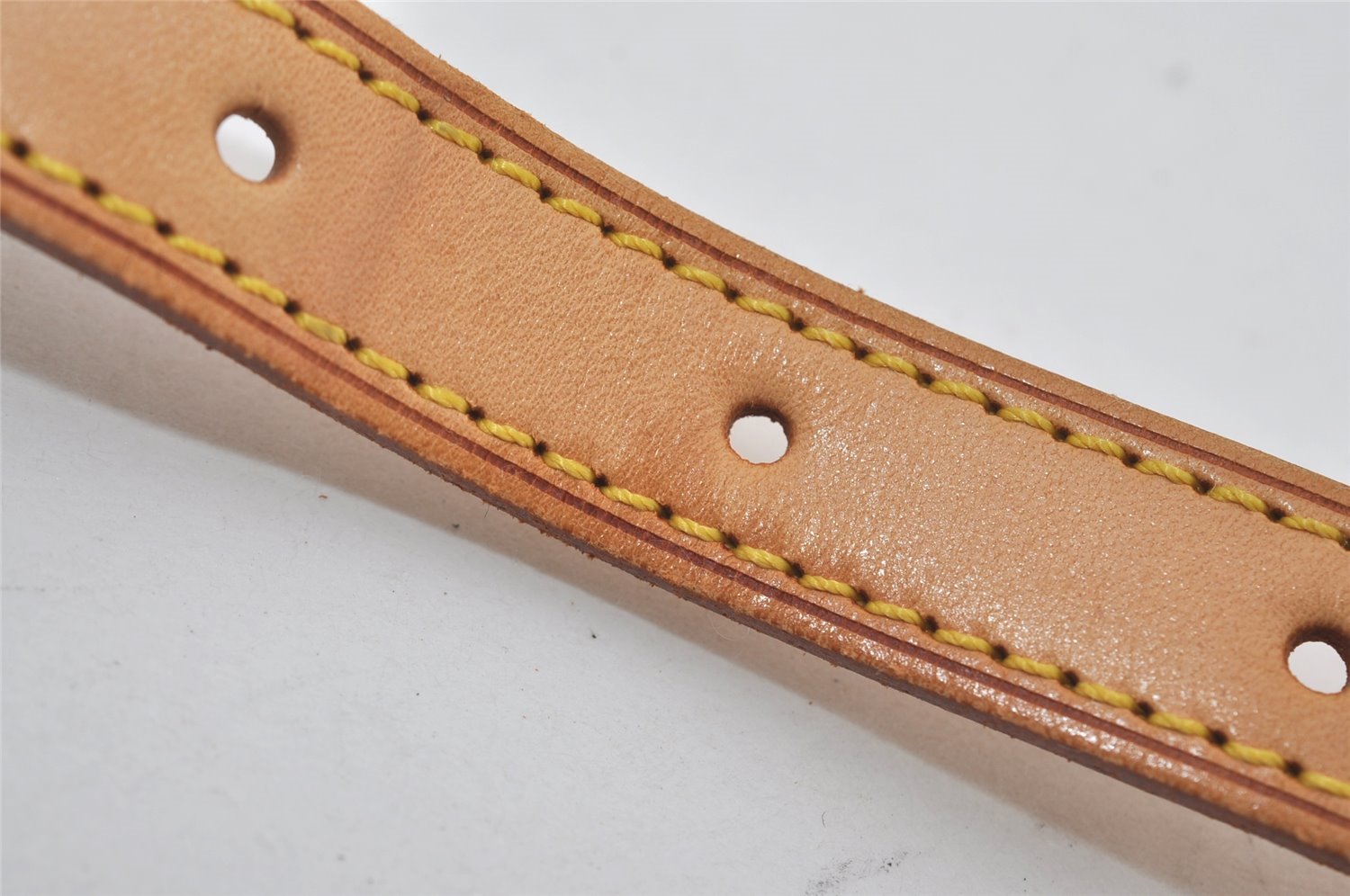 Authentic Louis Vuitton Leather Shoulder Strap For Bucket GM 31.9