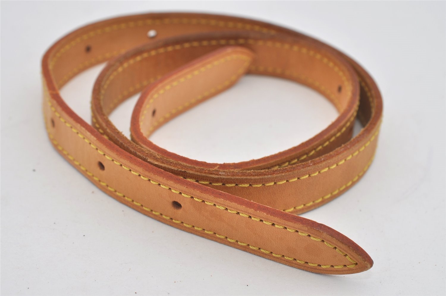 Authentic Louis Vuitton Leather Shoulder Strap For Bucket GM 31.9