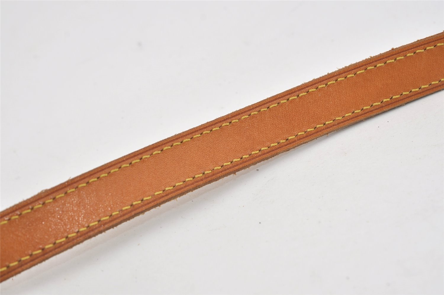 Authentic Louis Vuitton Leather Shoulder Strap For Bucket GM 31.9