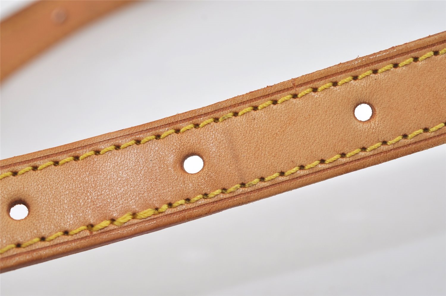 Authentic Louis Vuitton Leather Shoulder Strap For Bucket GM 31.9