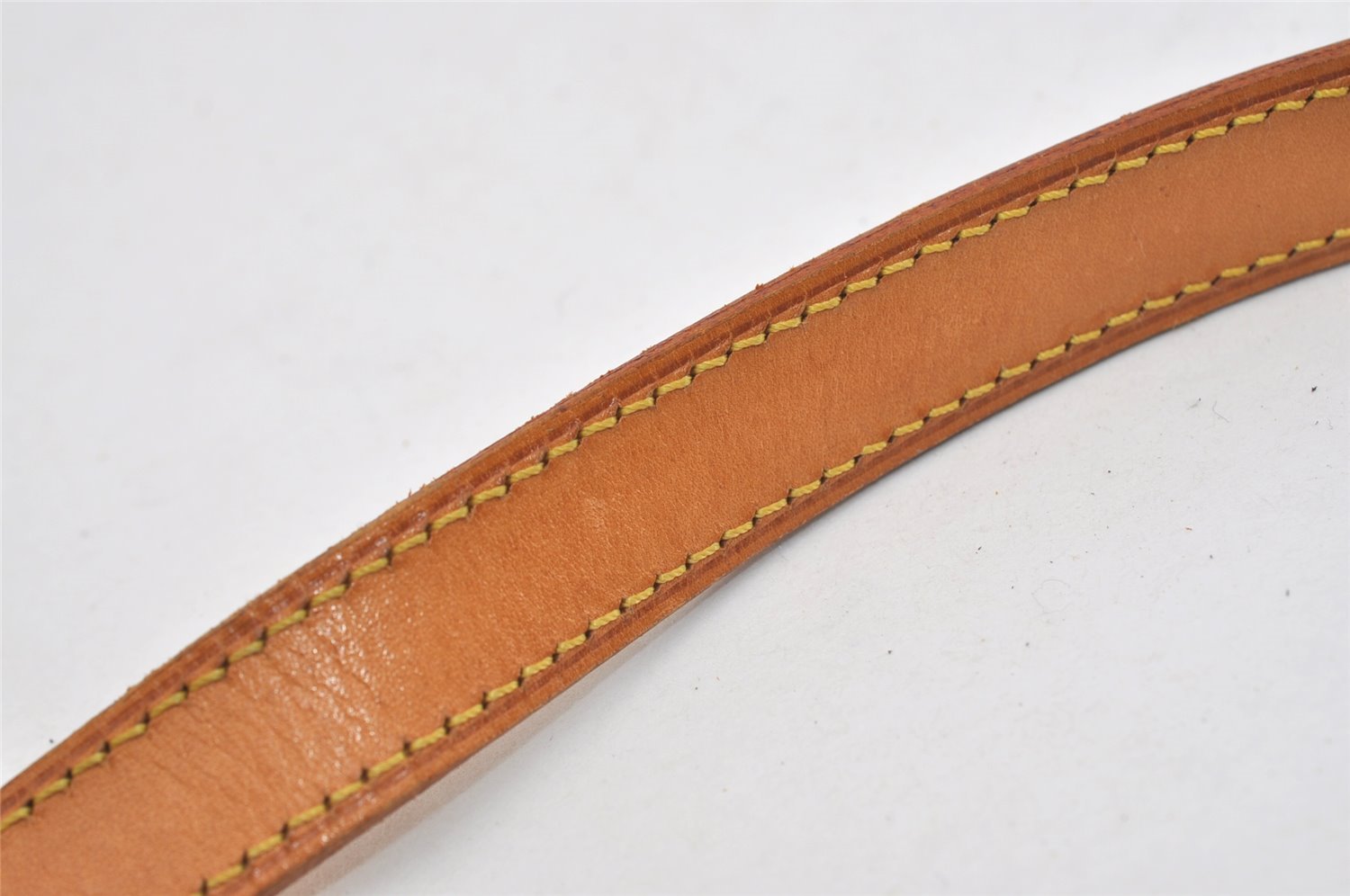 Authentic Louis Vuitton Leather Shoulder Strap For Bucket GM 31.9