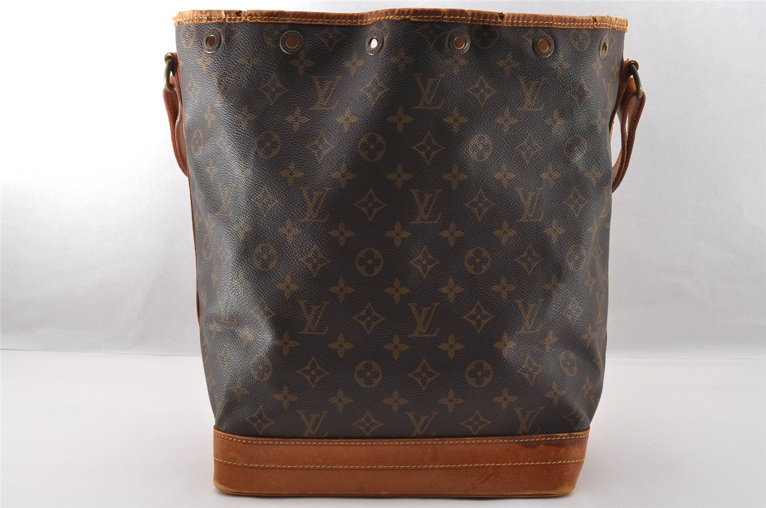 Authentic Louis Vuitton Monogram Noe Shoulder Drawstring Bag M42224 LV 3090I