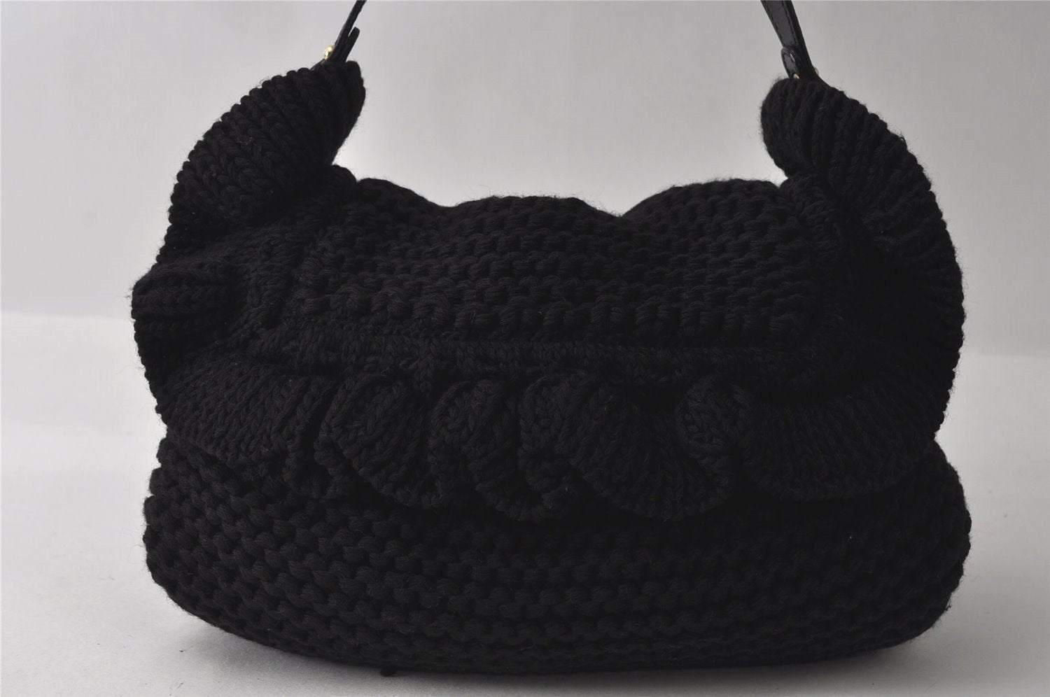 Authentic FENDI Chef Bag Vintage Shoulder Bag Purse Knit Leather Black 3091I