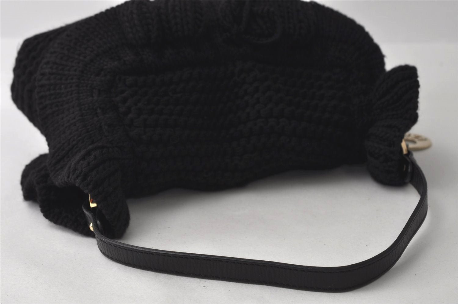 Authentic FENDI Chef Bag Vintage Shoulder Bag Purse Knit Leather Black 3091I