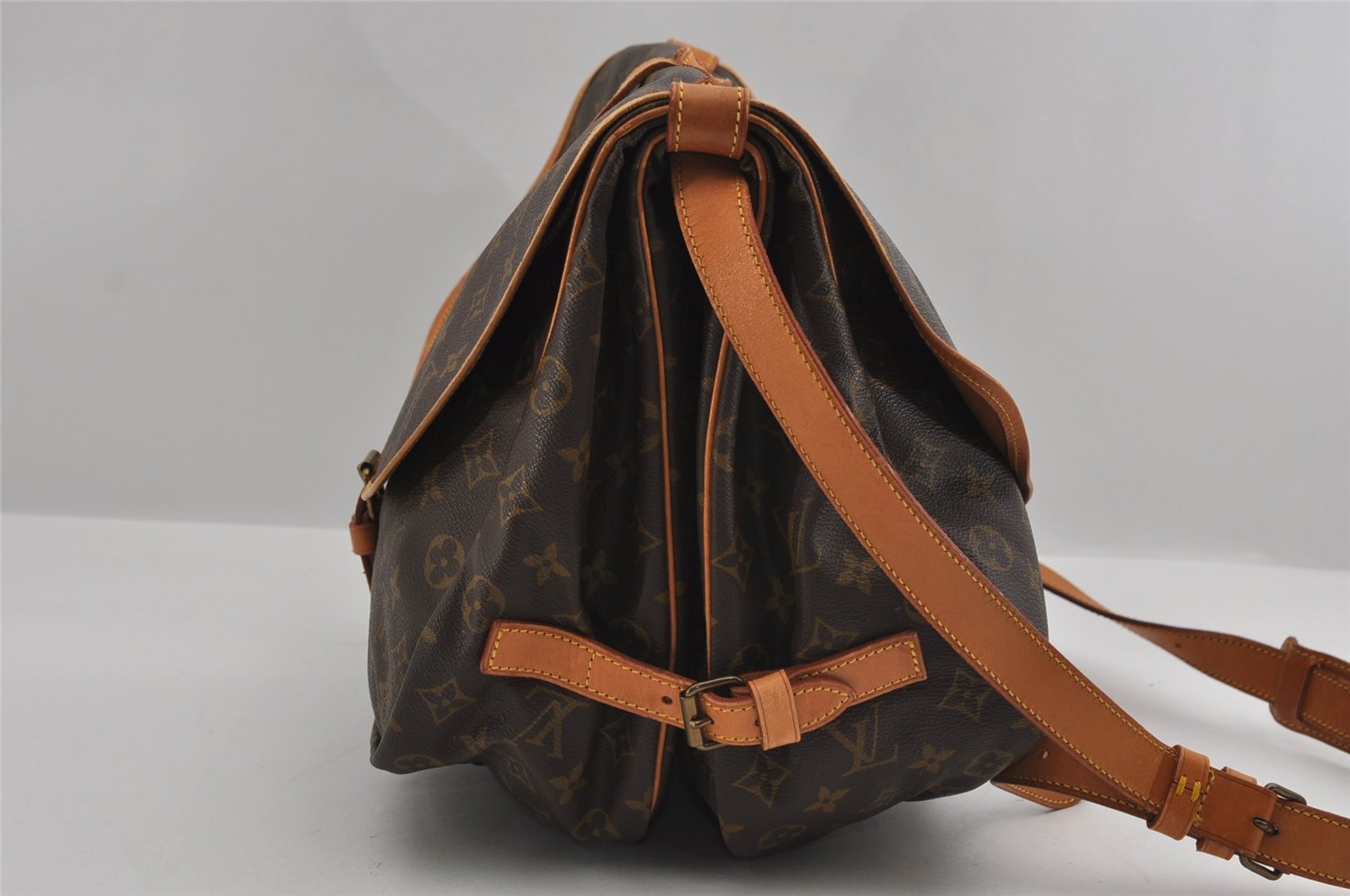 Authentic Louis Vuitton Monogram Saumur 35 Shoulder Cross Bag M42254 LV 3103I