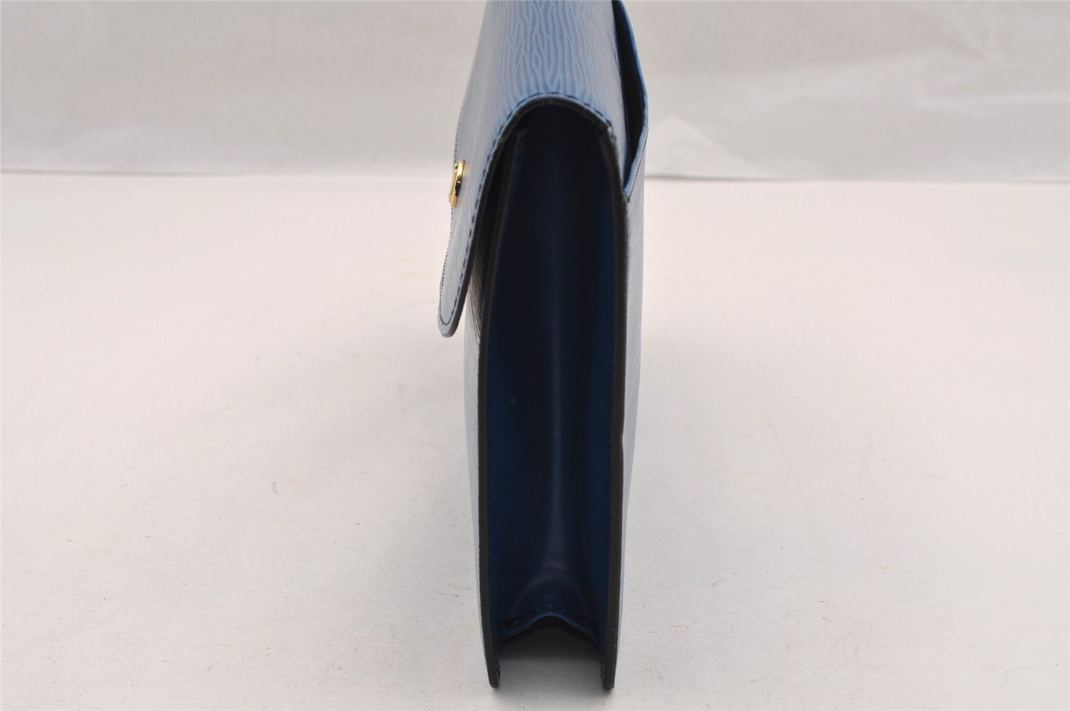 Authentic Louis Vuitton Epi Montaigne 27 Clutch Hand Bag Blue M52655 LV 3113I