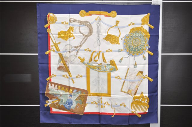 Authentic HERMES Carre 90 Scarf 