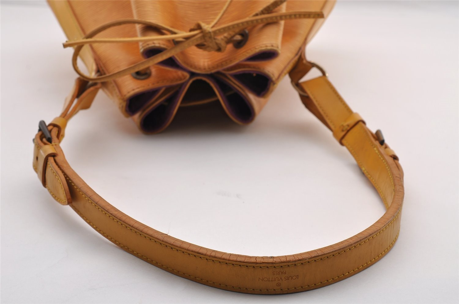 Authentic Louis Vuitton Epi Noe Shoulder Drawstring Bag Yellow M44009 LV 3125I