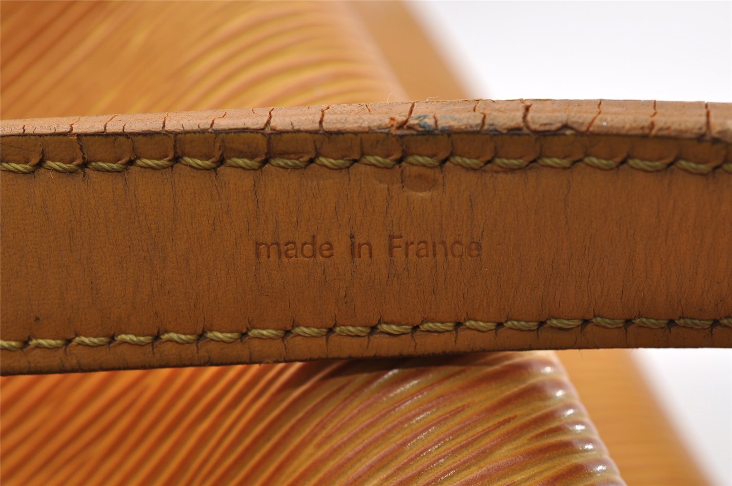 Authentic Louis Vuitton Epi Noe Shoulder Drawstring Bag Yellow M44009 LV 3125I