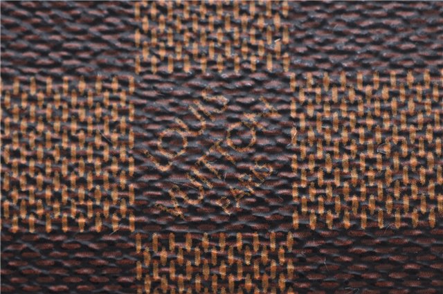 Authentic Louis Vuitton Damier Marais Bucket Pouch Purse Clutch LV 3126D