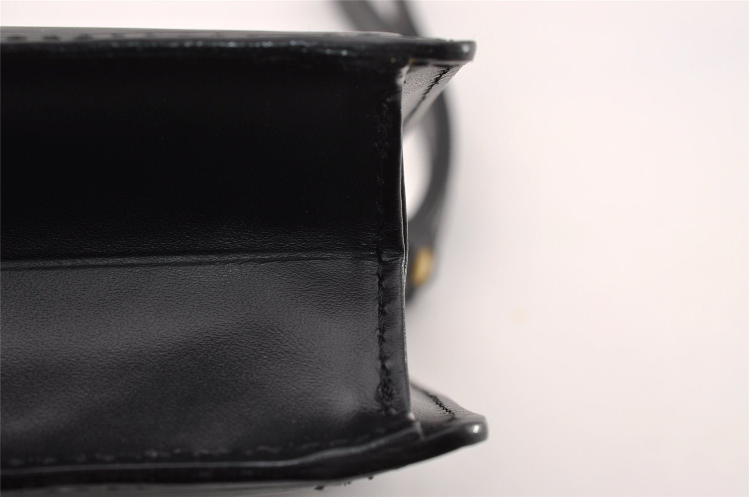 Authentic Louis Vuitton Epi Sellier Dragonne Clutch Bag Black M52612 LV 3130I