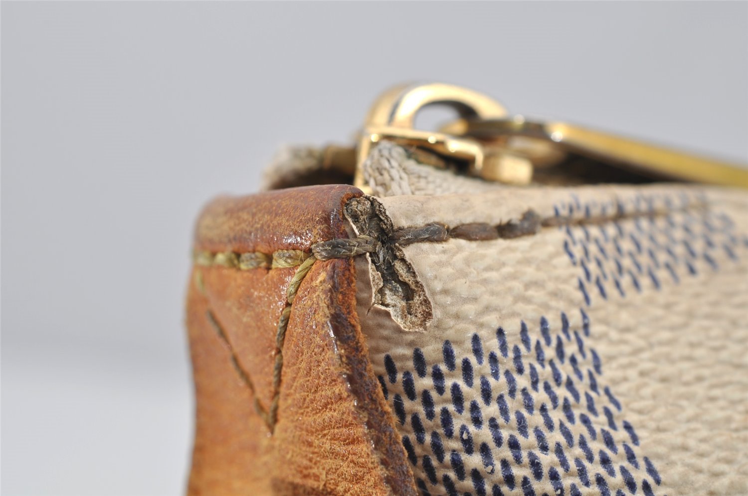 Authentic Louis Vuitton Damier Azur Totally PM Tote Bag White N41280 LV 3133I